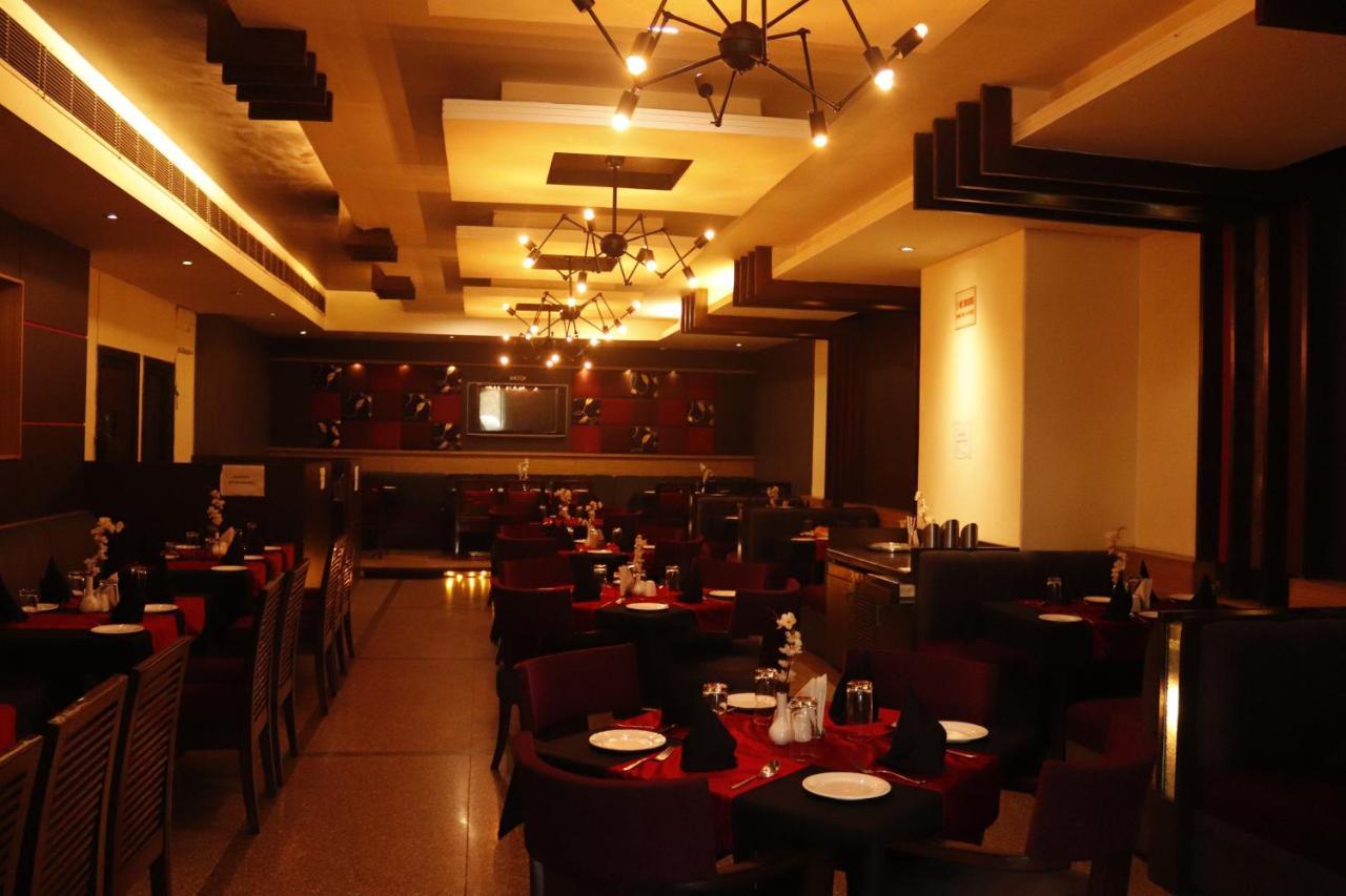 Hotel Parbhat Inn Panchkula Extérieur photo